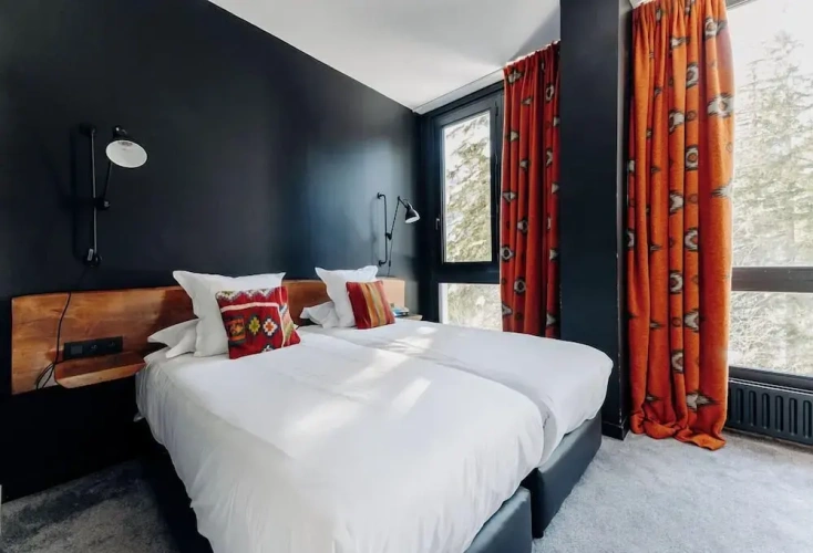 Standard Club room