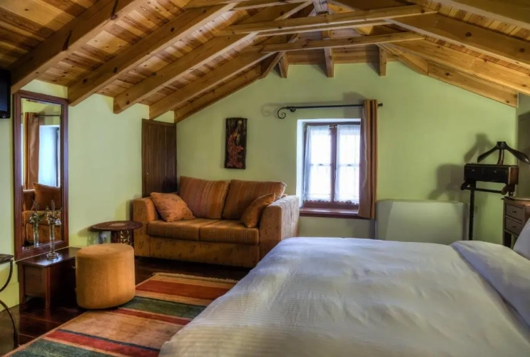 Standard Double room with view