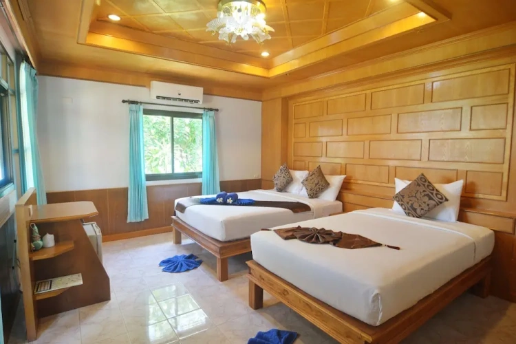 1 Bedroom Standard Family room with balcony and with garden view