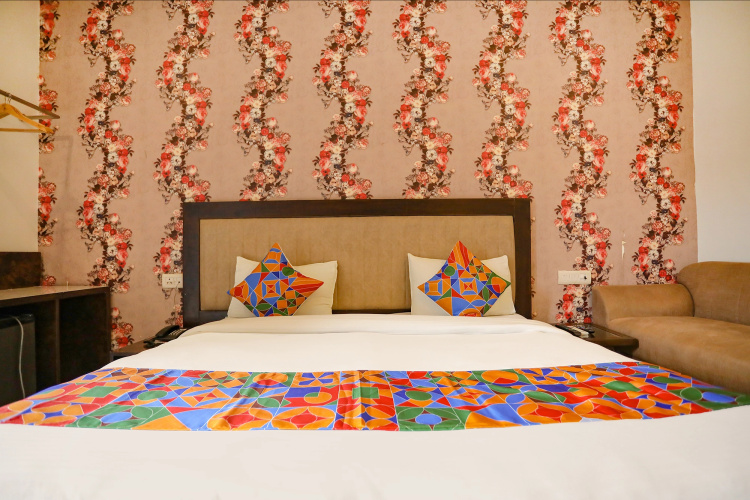 FabHotel Enaya Residency