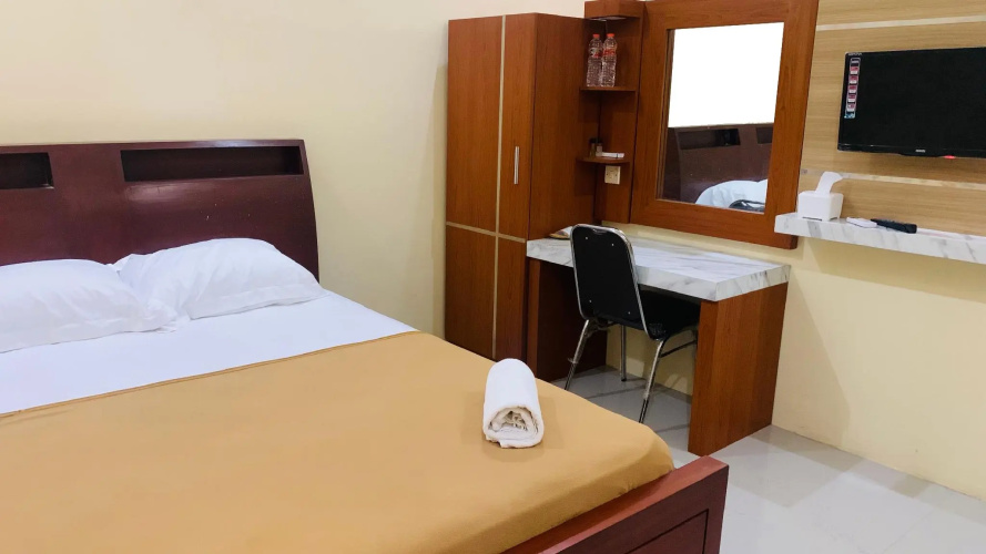 Asmi Hotel