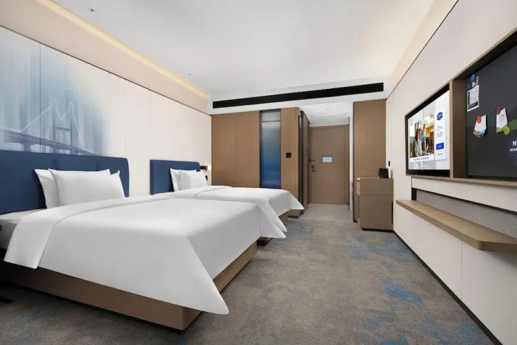 Hampton by Hilton Yichun