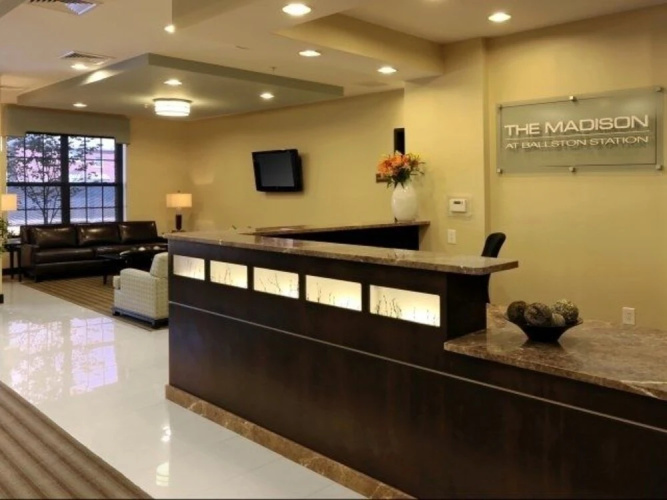 BOQ Lodging-Ballston