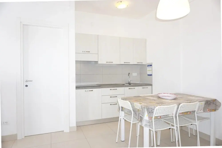 Relax by the Garden - Flat for up to 6 Guests