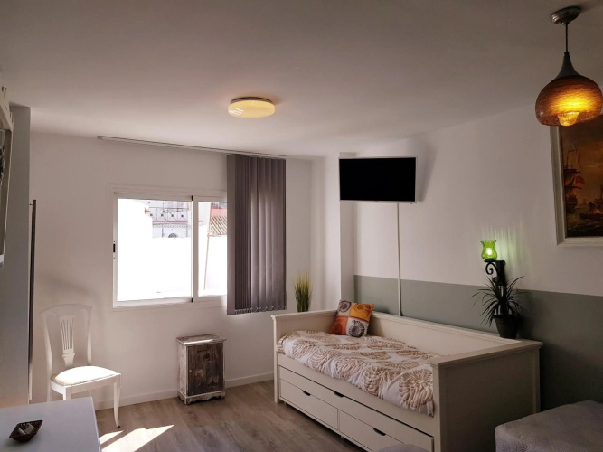 Lolita's house torre del oro