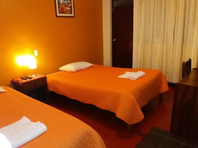 Hostal Intikahuarina B&B