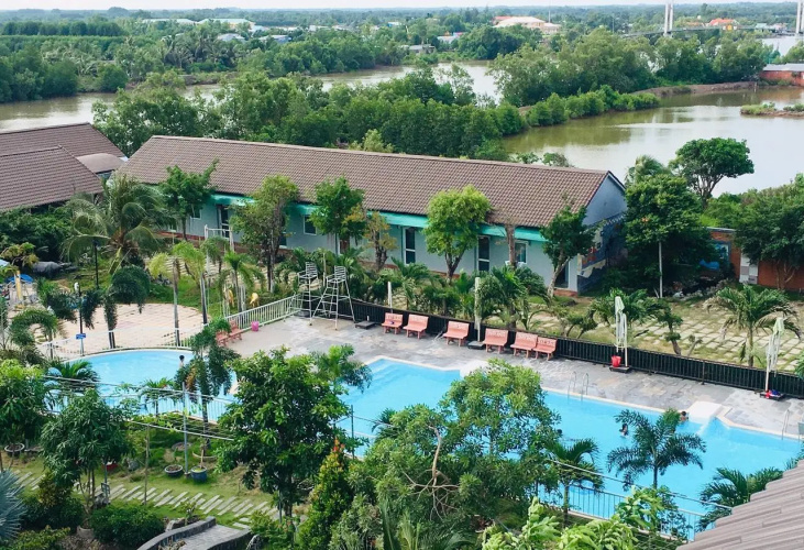 Ozon Hotel