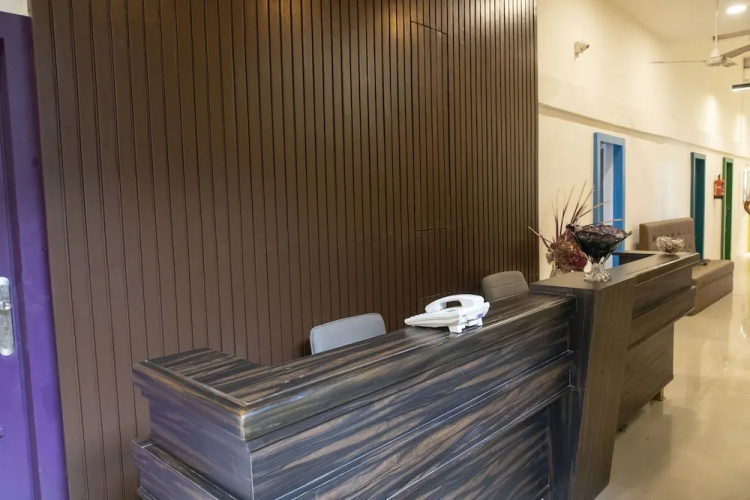 Empire Royale Hotel