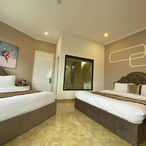 Deluxe Quadruple room with land view