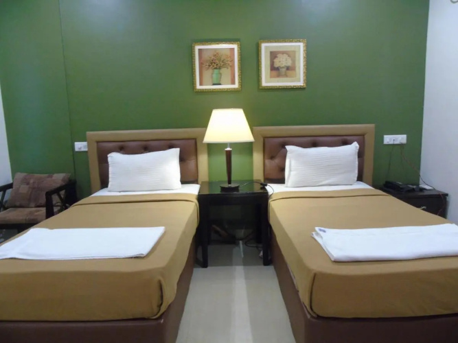 Seasons Hotels & Resorts