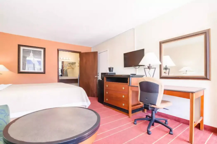 Rodeway Inn Hotel Greensboro
