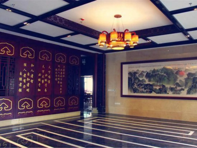Happy Valley Manor