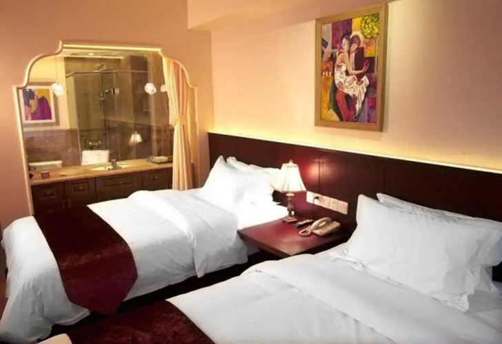 Chengdu Zifei Hotel