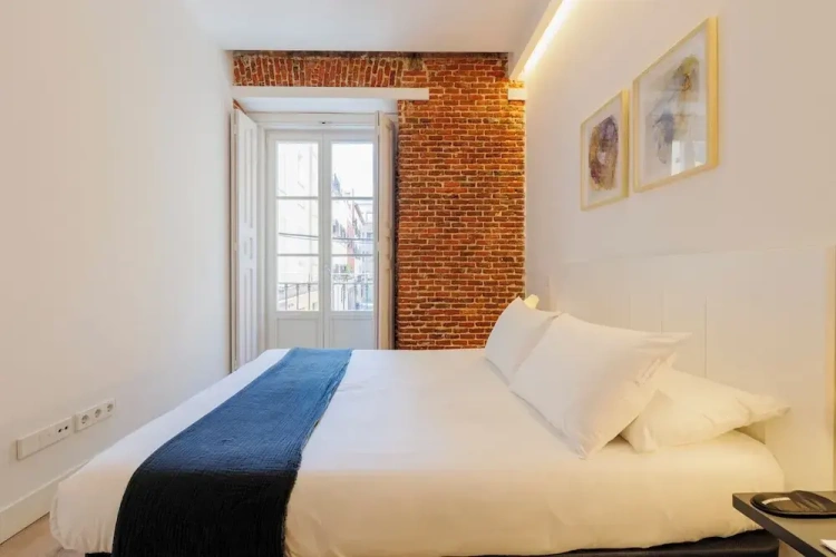Club Apartment with city view