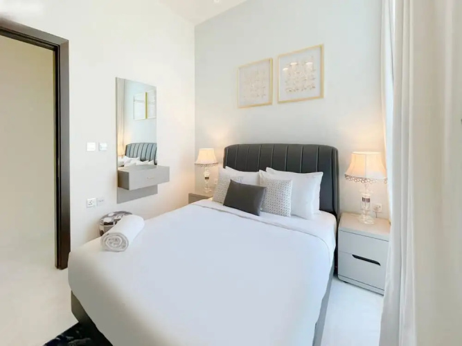 Chic 3BR Apt Near Dubai Mall