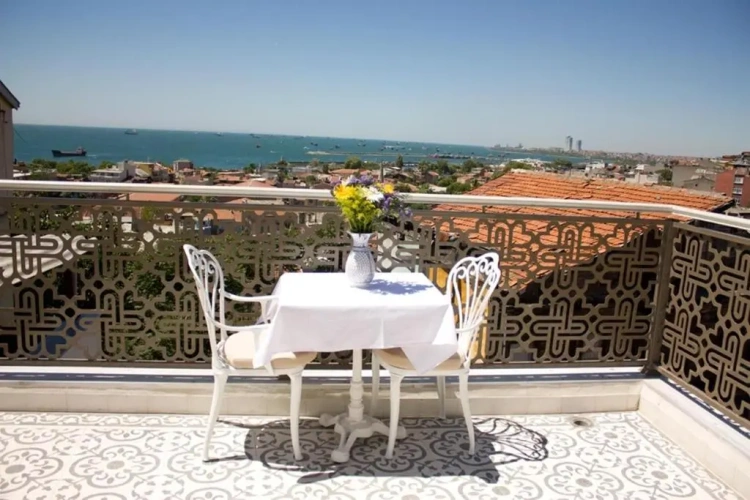 Deluxe Double room with balcony and with sea view