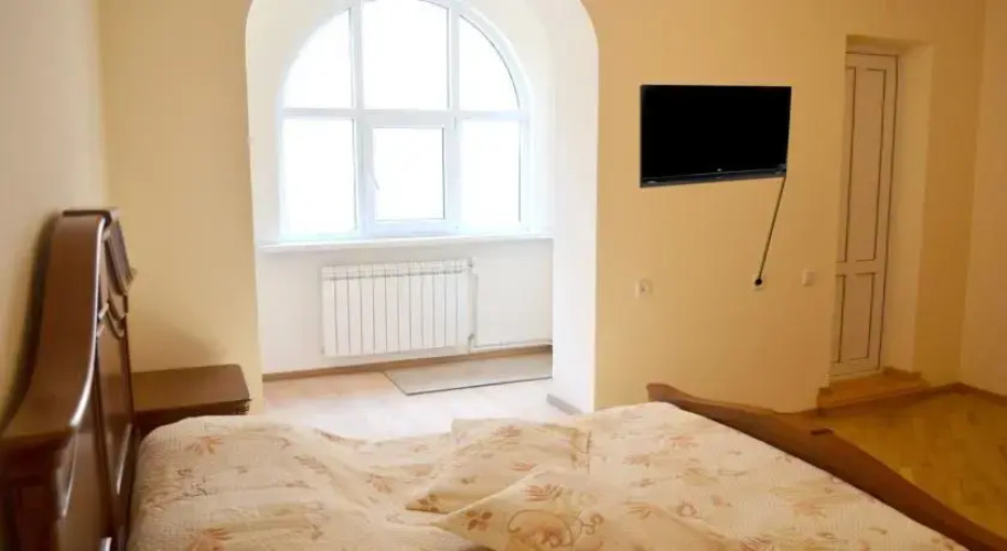 Monument Guest House