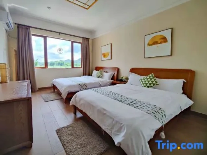 6 Bedrooms Family Villa with river view