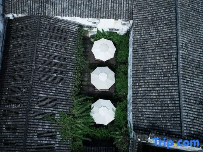 Yuzhan Hotel