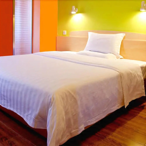7 Days Hotel