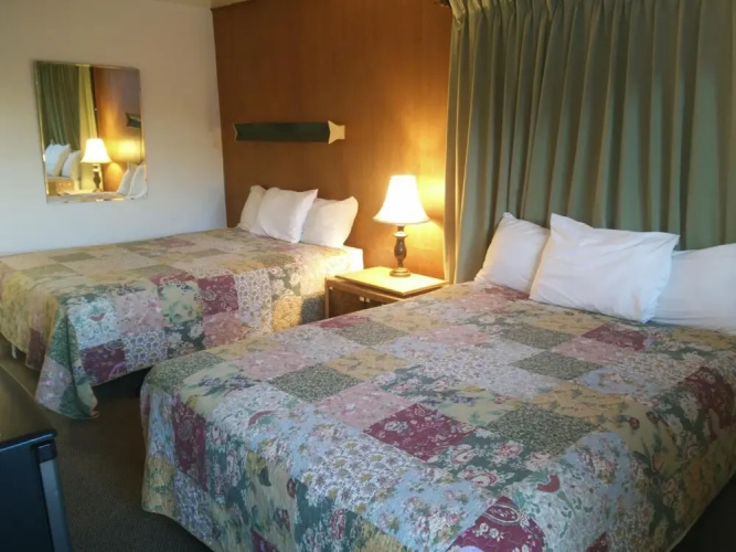 Marina Motel