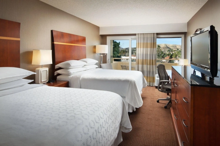 Standard Quadruple room with balcony