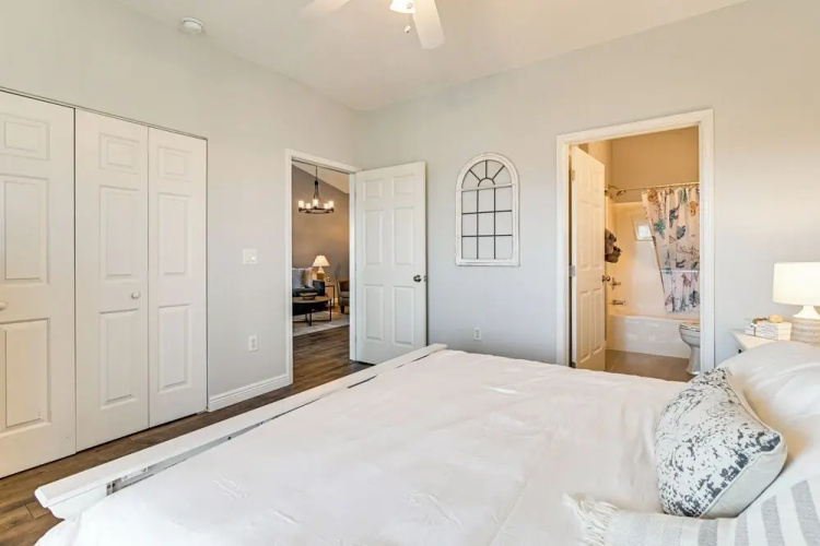 Myrtle Beach Condo: 3 Mi to Ocean!