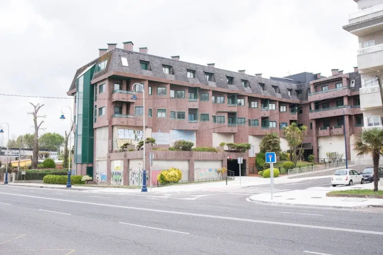 Centric Flat Unbeatable Area, Close to the Beach