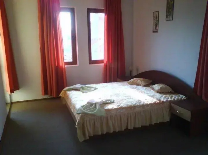 Ivet Guest House