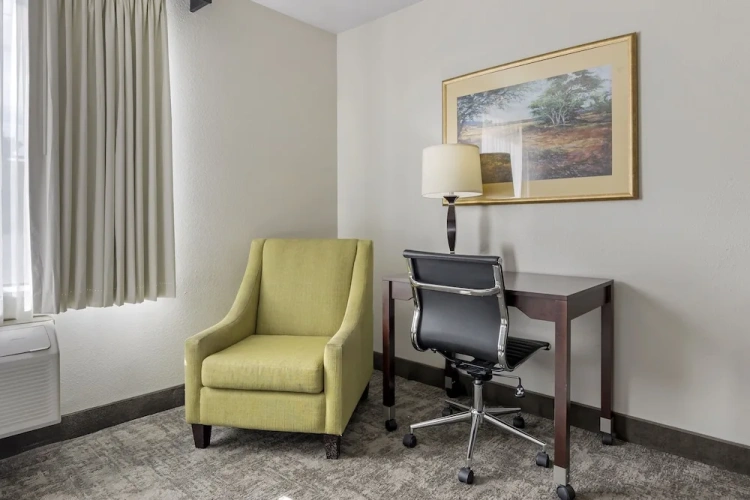 Standard Double Suite