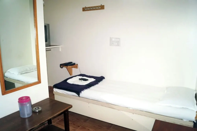 Deluxe Single room