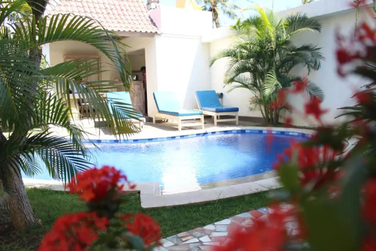 Mango 5 Hotel