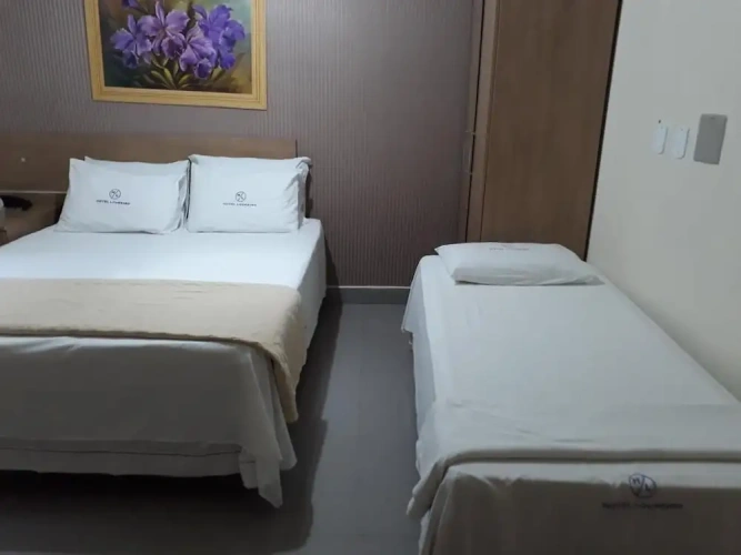 Standard Triple room