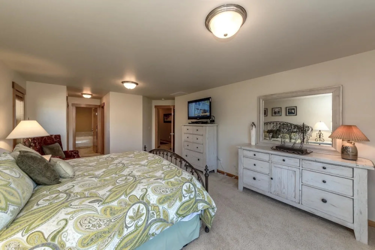 Tiger Lilly Lodge