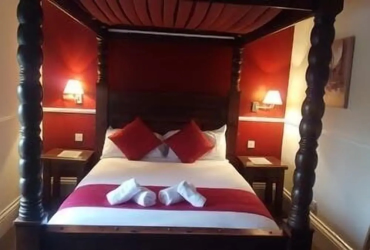 Gateway Lodge