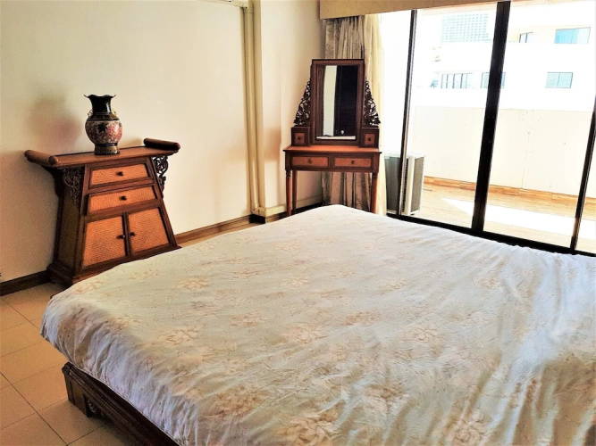 Fantastic 2 bed With Huge Balcony & sea Views