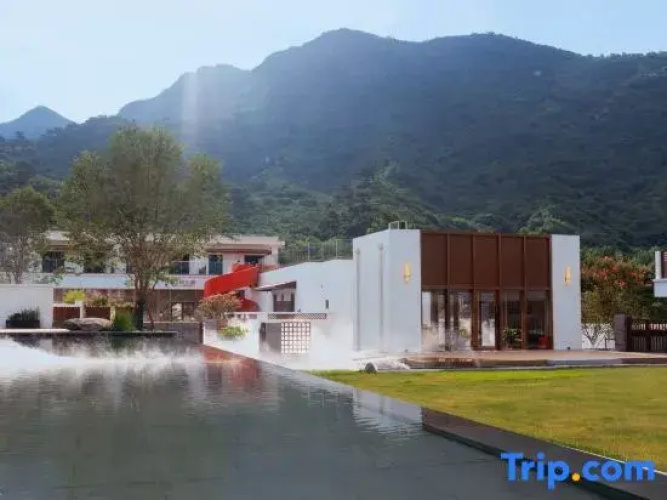 Joyard Resort Sanduhe