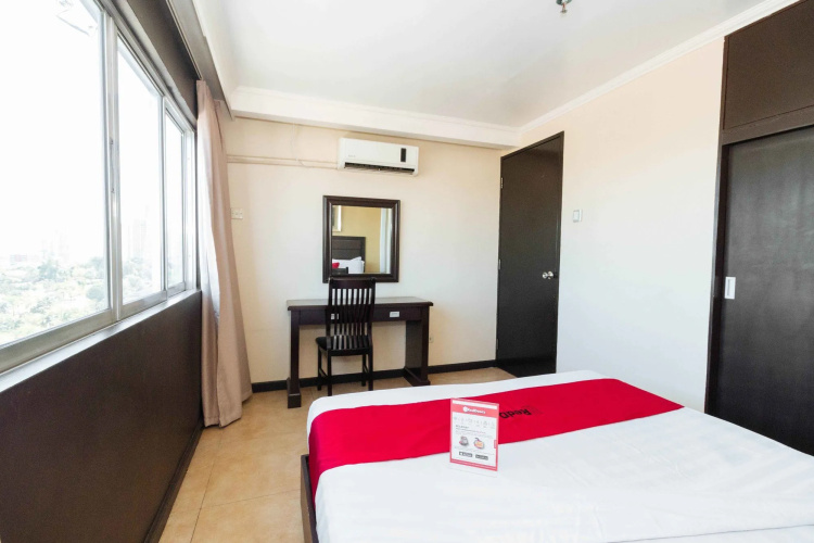 RedDoorz Plus @ Project 6 Quezon City