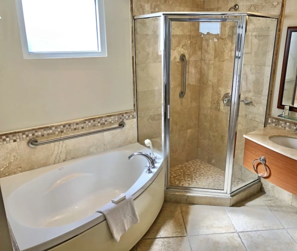 1 Bedroom Presidential Suite with balcony and with ocean view