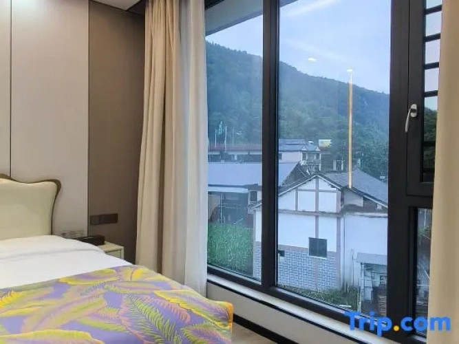 Standard Double room with garden view