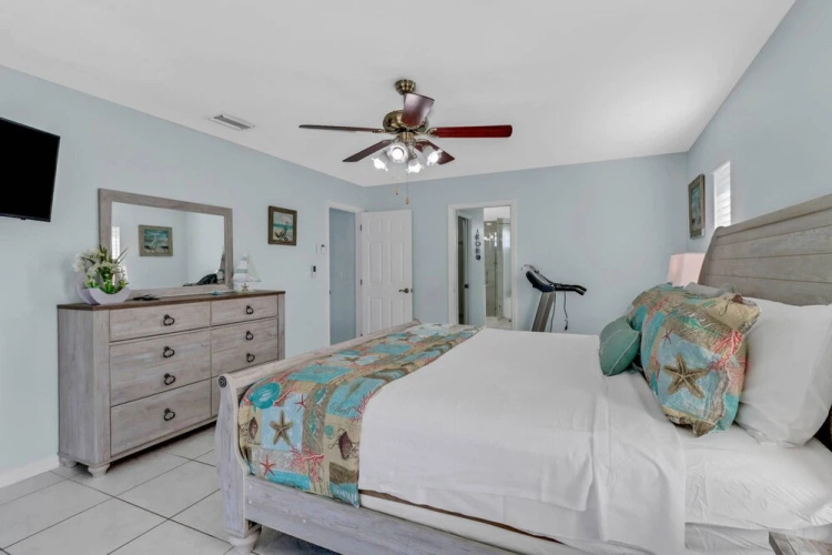 1722 SW 38th Ter
