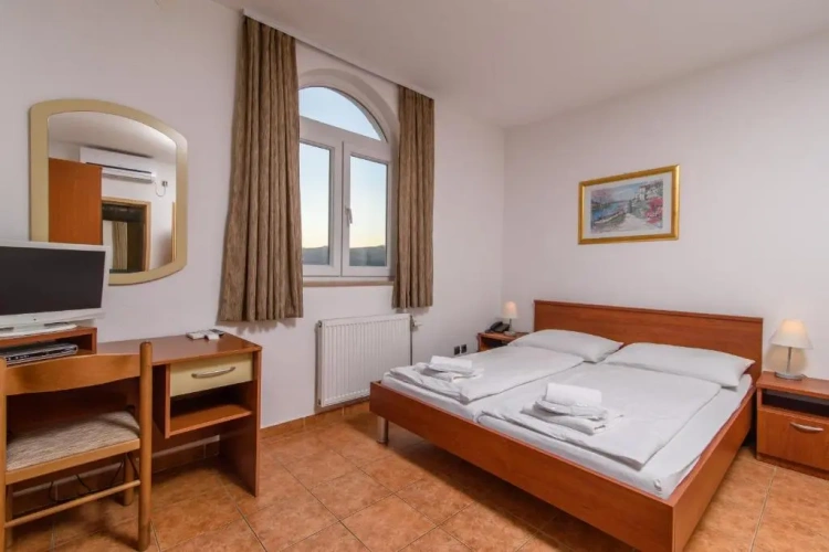 Standard Double room with balcony and with sea view