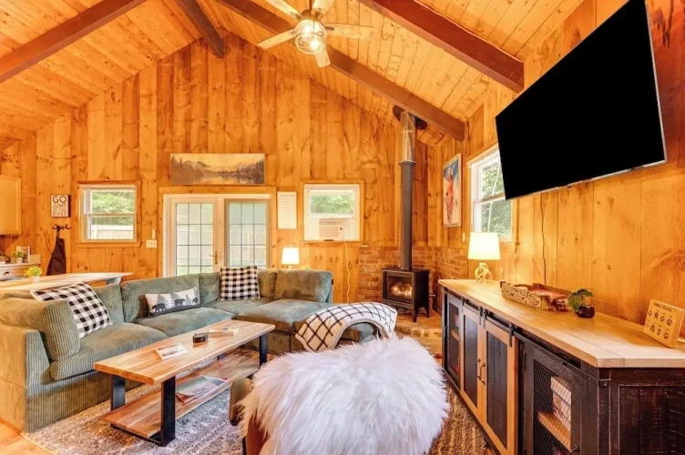 2 Bedrooms Cottage