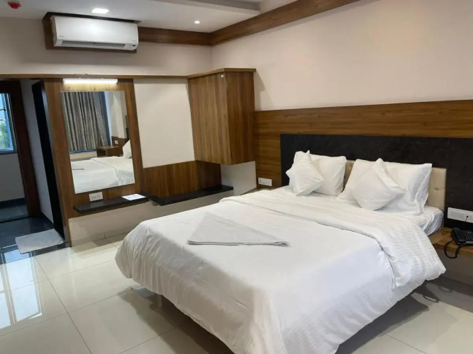 Hotel Chiranjeevi