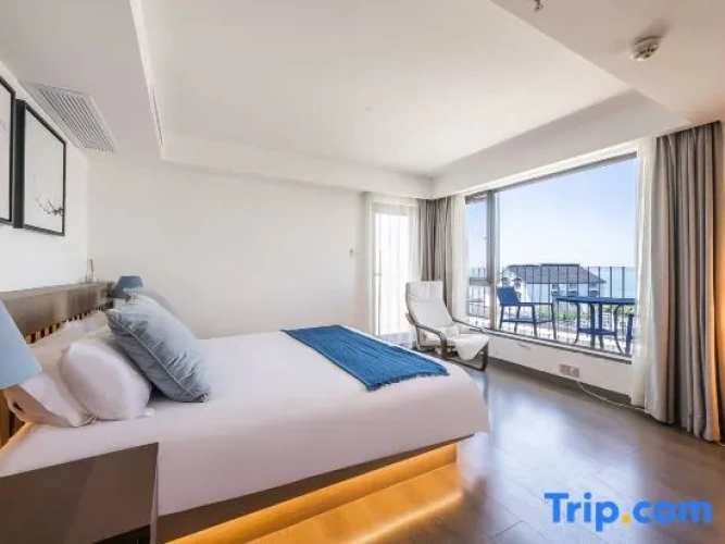 1 Bedroom Suite with lake view