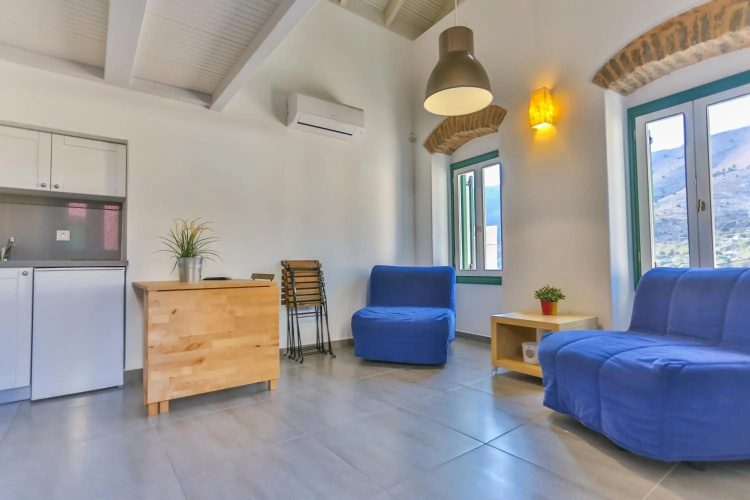 Annika Deluxe Apartments