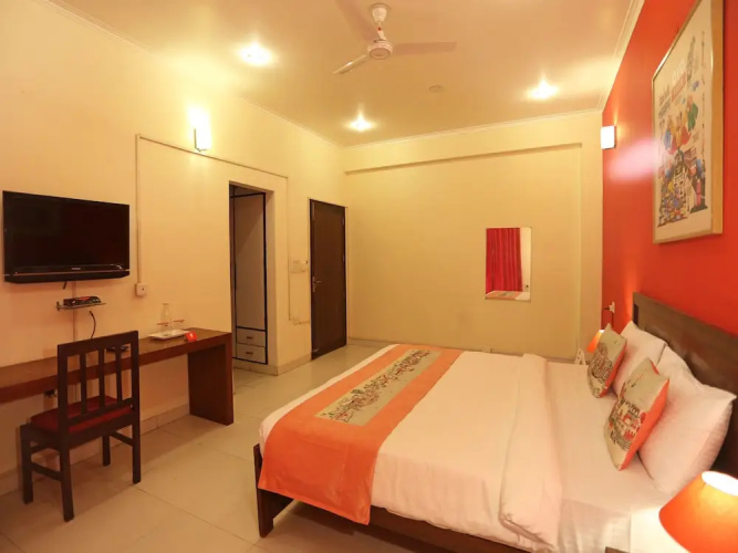 OYO Flagship Noida Expressway NSEZ