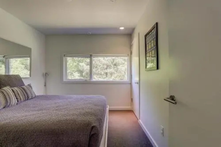 Neal Creek-River Vw-AC-2BR/1BA