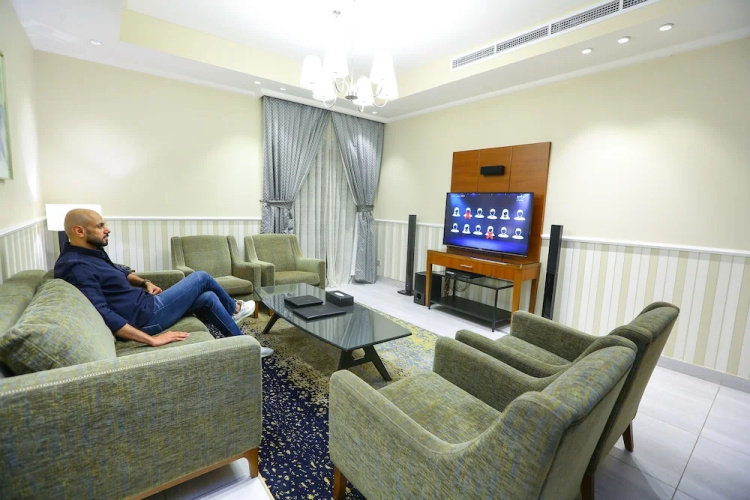 Lotaz Hotel Suites Al Salamah