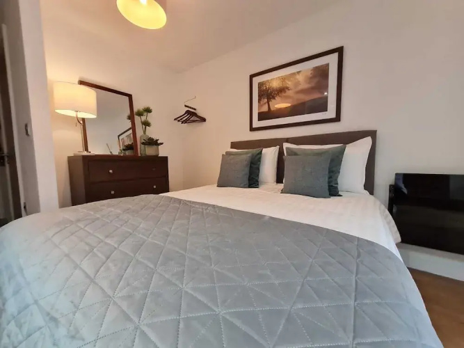 Sheffield 3rd fl City Studio Apartment